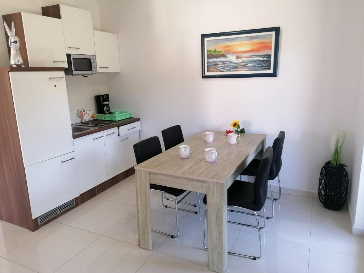 Apartmani U Kastelima Kastela Luaran gambar