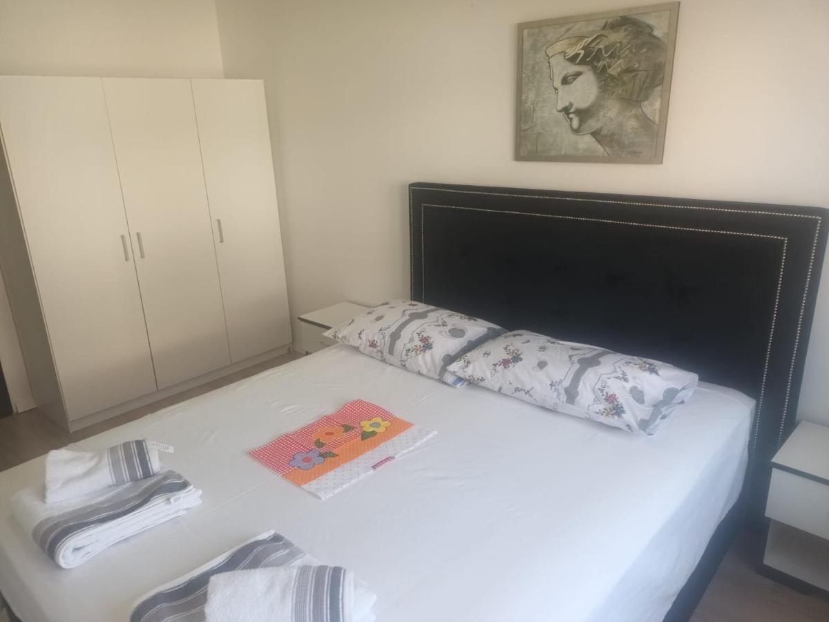 Apartmani U Kastelima Kastela Luaran gambar